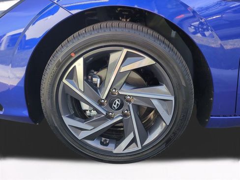 New 2026 Hyundai Elantra Limited image 11