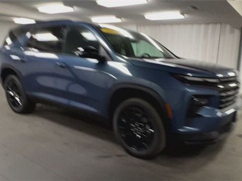 New 2025 Chevrolet Traverse LT w/ Enhanced Driving Package image 2