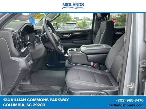 Used 2023 Chevrolet Silverado 1500 RST AWD/4WD image 15