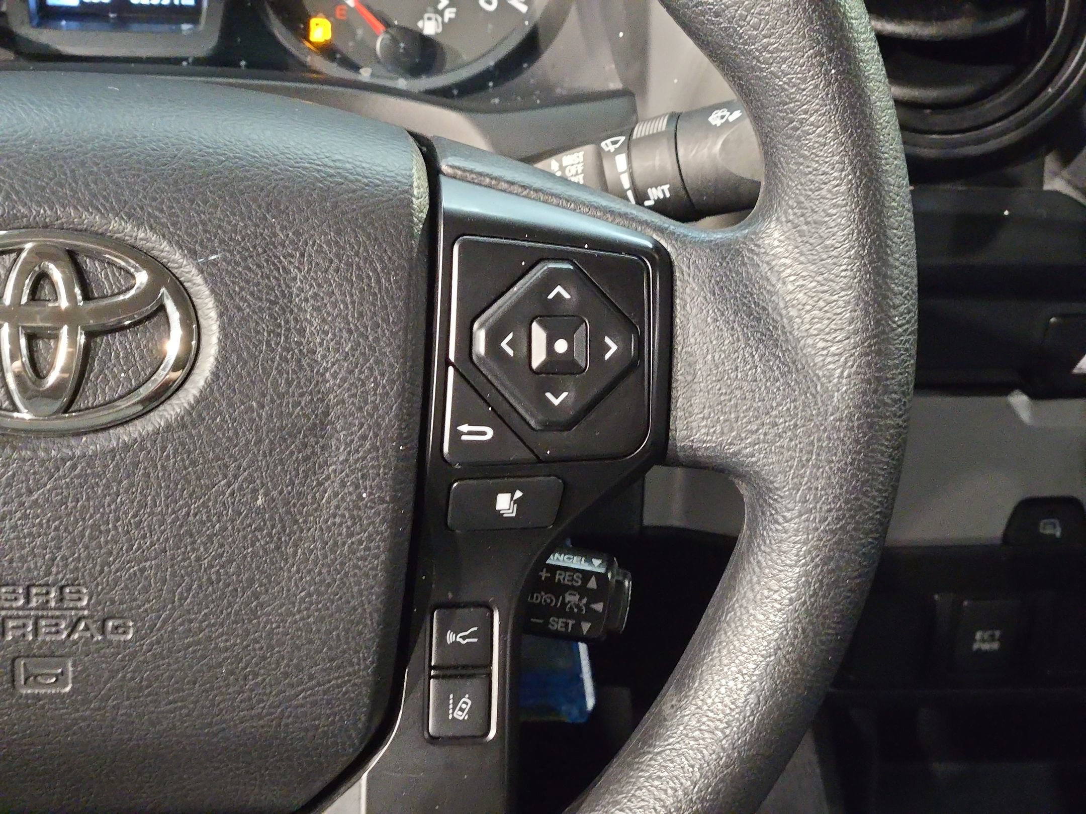 Used 2021 Toyota Tacoma SR RWD image 27