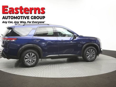 Used 2025 Nissan Pathfinder SV FWD image 44