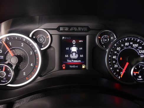 Used 2025 RAM 2500 Tradesman AWD/4WD image 4