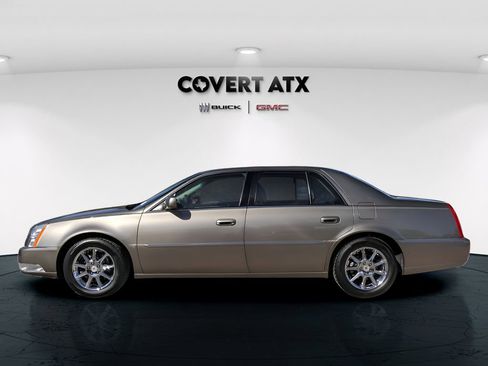 Used 2010 Cadillac DTS Luxury image 5