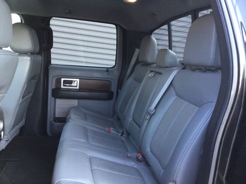 Used 2013 Ford F150 Lariat w/ Lariat Chrome Pkg image 6