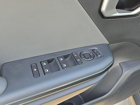 Certified 2025 Kia K4 LX image 20
