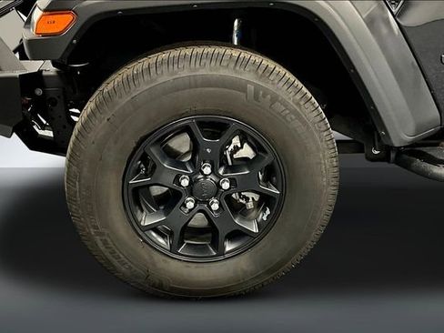 Used 2021 Jeep Wrangler Unlimited Sport AWD/4WD image 29