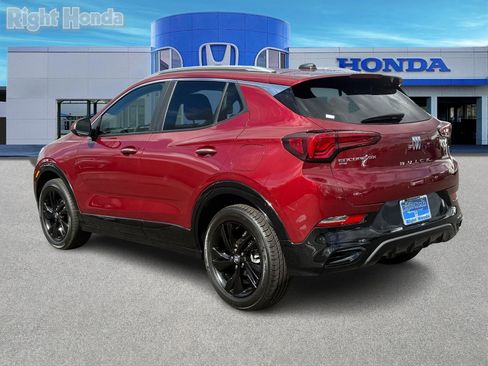 Used 2024 Buick Encore GX Sport Touring image 4