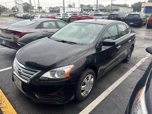Used 2014 Nissan Sentra S FWD image 1