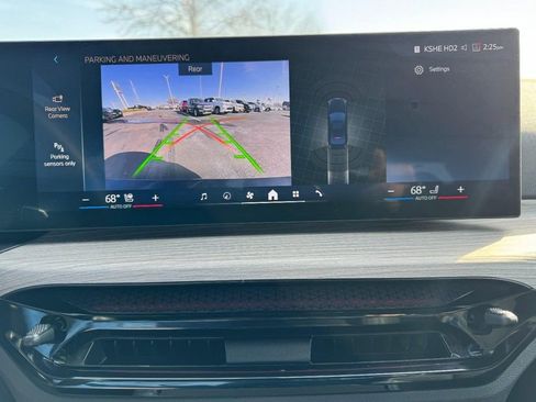 Used 2025 BMW 330i xDrive Sedan image 22