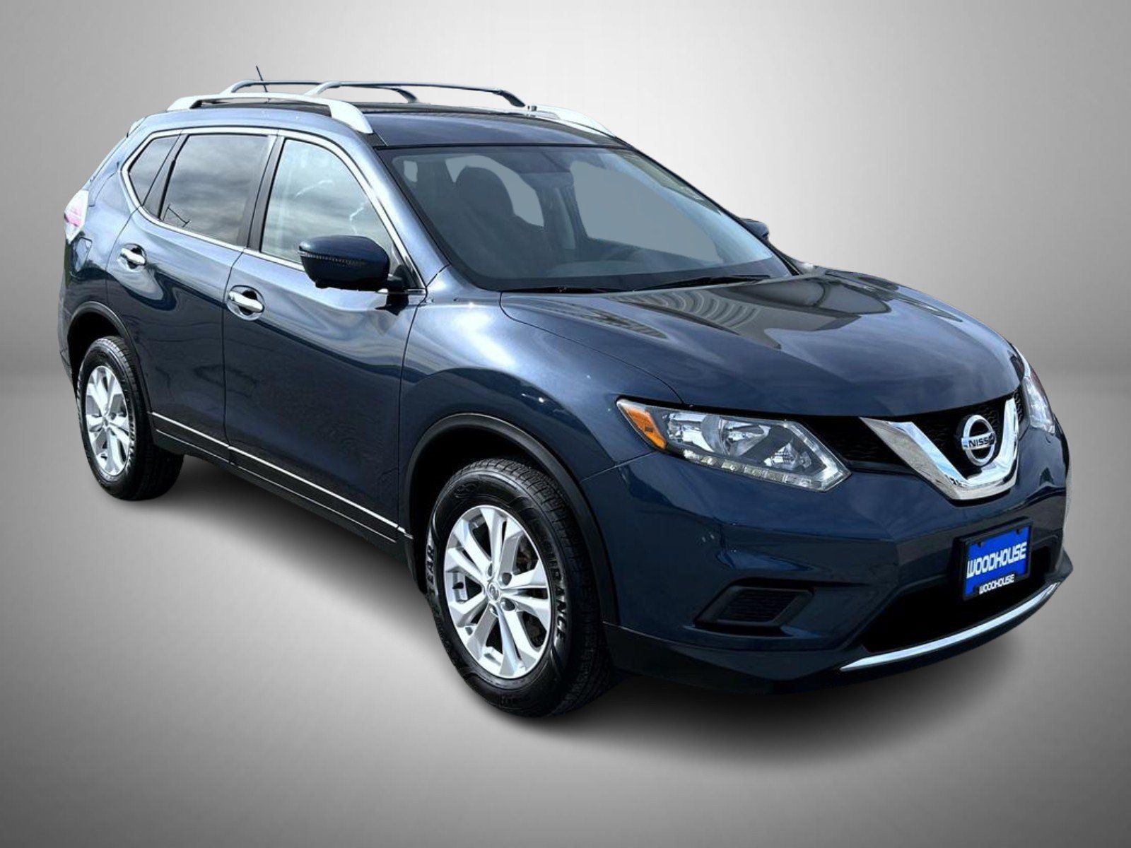 Used 2016 Nissan Rogue SV w/ SV Premium Package AWD/4WD image 3