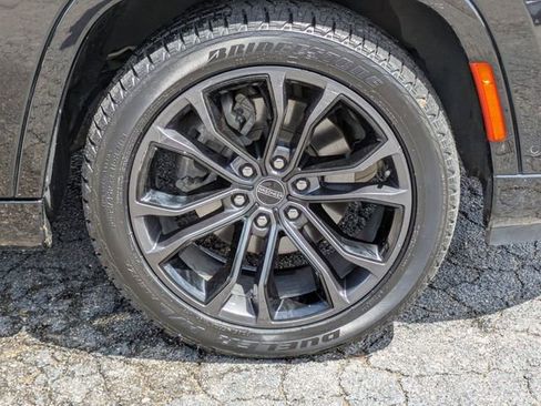 Used 2024 Jeep Grand Wagoneer Series II w/ Quick Order Packagew 28T image 11