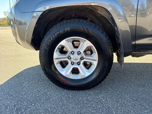 Used 2014 Toyota 4Runner Trail image 28