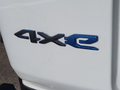 Used 2023 Jeep Wrangler Unlimited Rubicon 4xe w/ Steel Bumper Group image 19