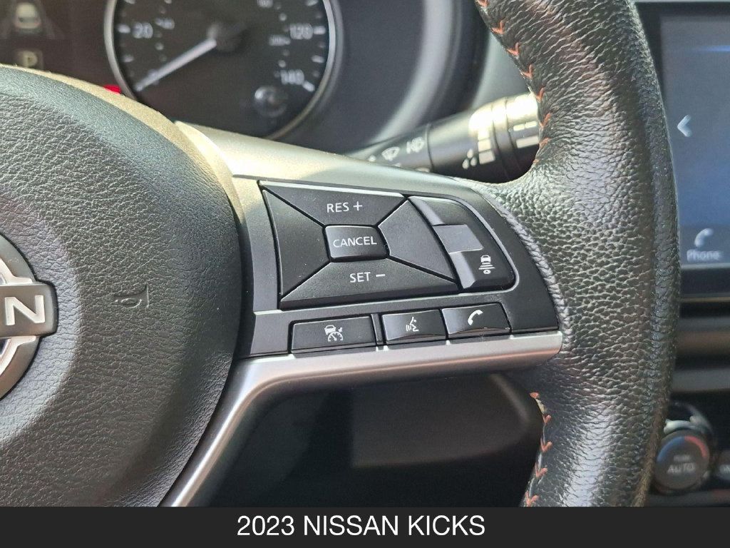 Used 2023 Nissan Kicks SR FWD image 18