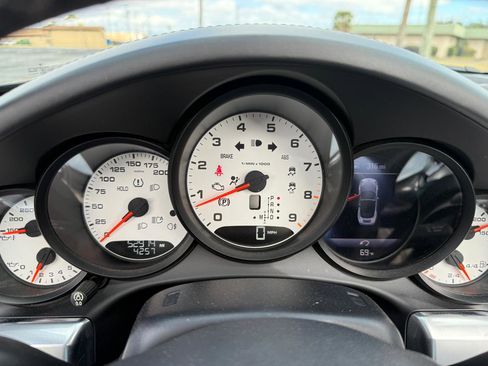 Used 2015 Porsche 911 Carrera S image 29