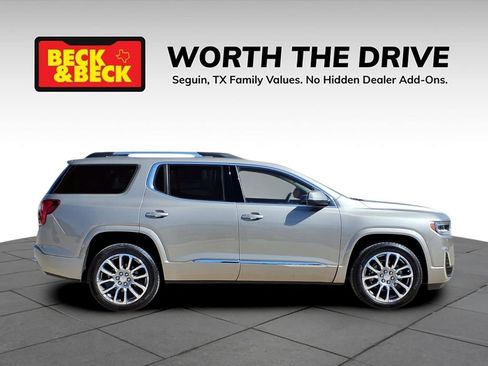 Used 2022 GMC Acadia Denali w/ Denali Ultimate Package image 4