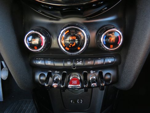 Used 2016 MINI Cooper S image 20