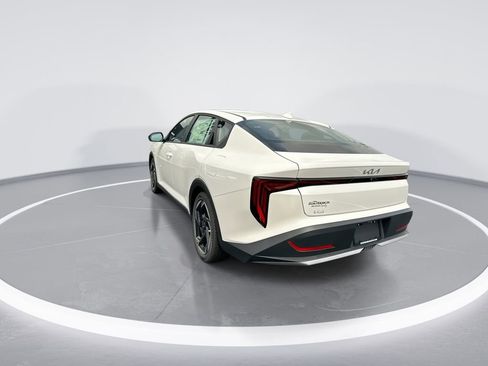 New 2025 Kia K4 EX image 6