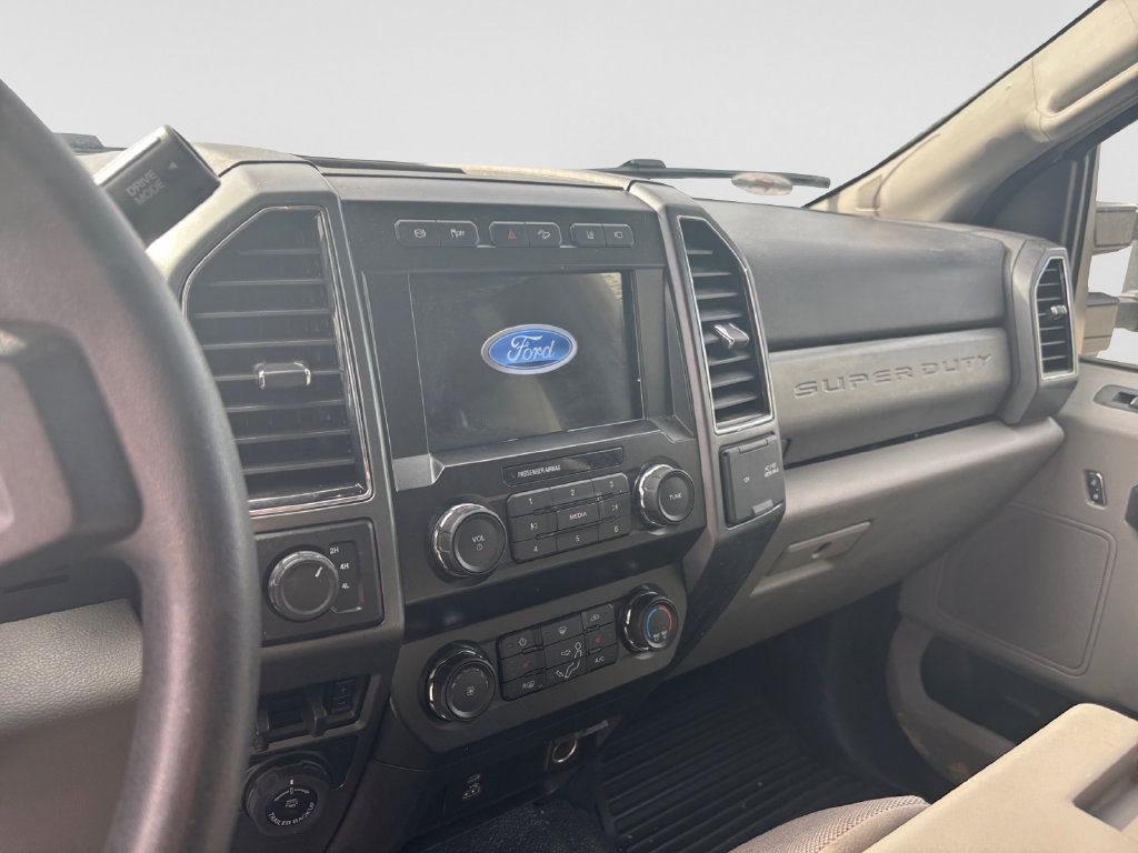 Used 2022 Ford F350 XLT w/ XLT Premium Package AWD/4WD image 11