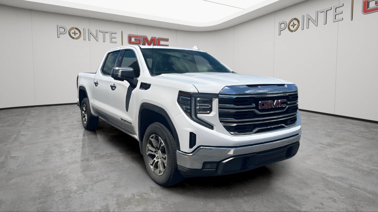 Used 2025 GMC Sierra 1500 SLT AWD/4WD image 1