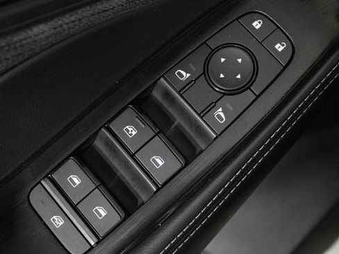 Certified 2023 Nissan Rogue SV image 23