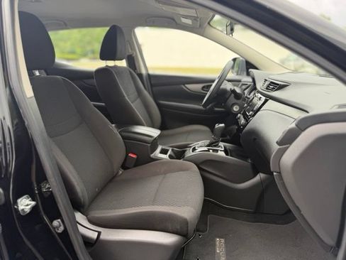 Used 2019 Nissan Rogue Sport S AWD/4WD image 23
