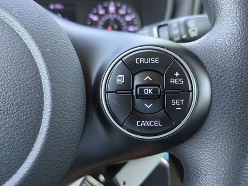 Used 2020 Kia Soul LX FWD image 22
