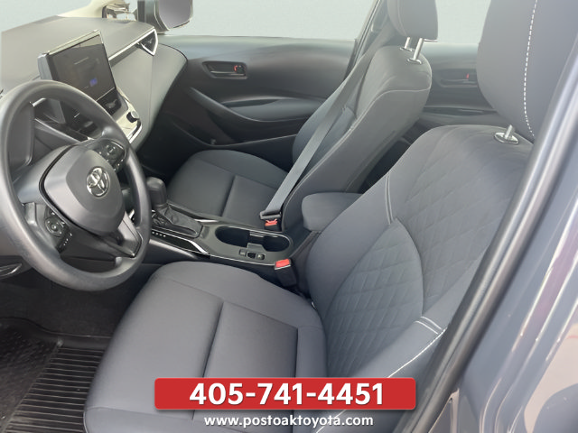 Used 2025 Toyota Corolla LE FWD image 9
