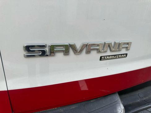 Used 2014 GMC Savana 2500 image 23