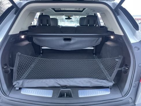 Used 2018 Cadillac XT5 Luxury w/ LPO, Wheel Lock Package image 17