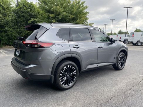 Used 2026 Nissan Rogue Dark Armor FWD image 9