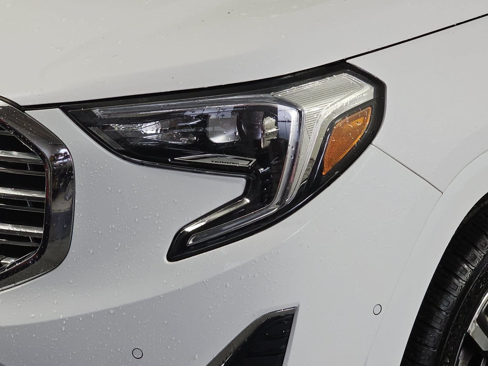 Used 2018 GMC Terrain Denali w/ Advanced Safety Package FWD image 26