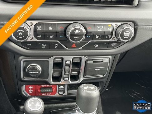 Certified 2025 Jeep Wrangler Unlimited Rubicon AWD/4WD image 31