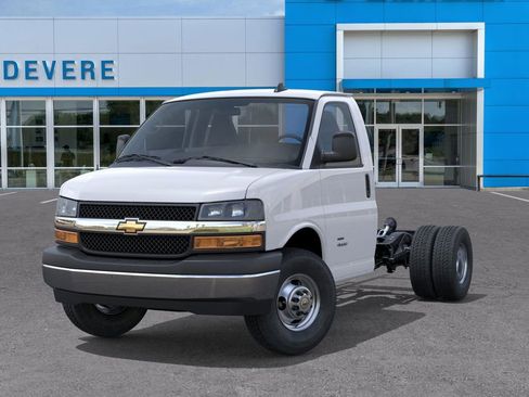 New 2026 Chevrolet Express 3500 w/ Power Convenience Package image 6