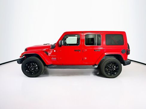 Used 2021 Jeep Wrangler Sahara w/ Dual Top Group image 4