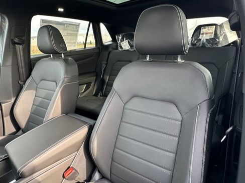 New 2026 Volkswagen Atlas Cross Sport SEL R-Line AWD/4WD image 27