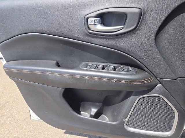 Used 2020 Jeep Compass Limited AWD/4WD image 14