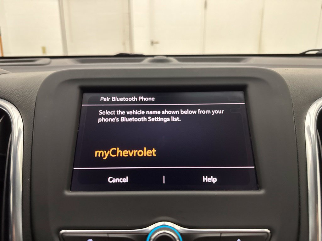 Used 2022 Chevrolet Equinox LS AWD/4WD image 25