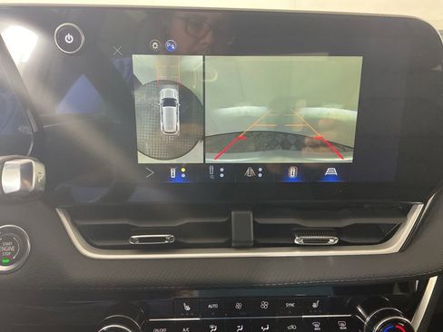 New 2026 Chevrolet Equinox LT AWD/4WD image 23
