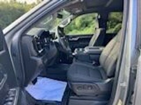 Used 2023 Chevrolet Silverado 1500 LT w/ Protection Package RWD image 17