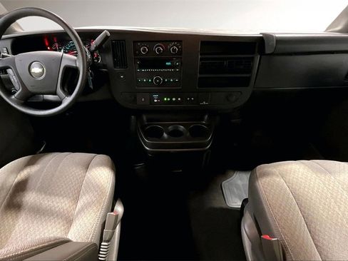 Used 2020 Chevrolet Express 3500 LT w/ LT Preferred Equipment Group image 8