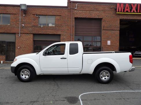 Used 2016 Nissan Frontier S image 4