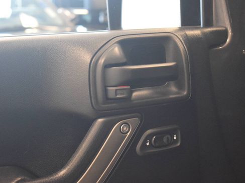 Used 2014 Jeep Wrangler Sport w/ Quick Order Package 24S AWD/4WD image 73