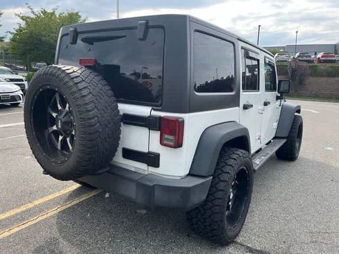 Used 2017 Jeep Wrangler Unlimited Sport w/ Quick Order Package 24S AWD/4WD image 4