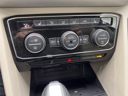 Used 2023 Volkswagen Atlas SE w/ Panoramic Sunroof Package image 67