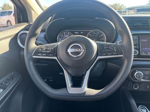 Used 2025 Nissan Versa SV image 25