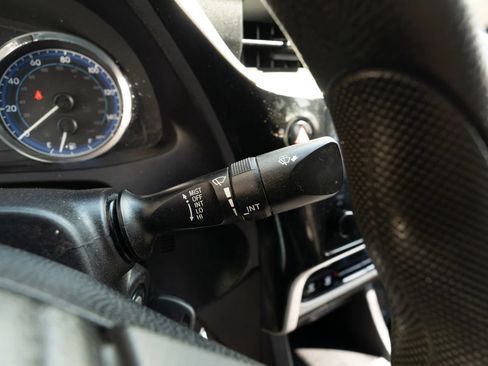 Used 2019 Toyota Corolla LE FWD image 37