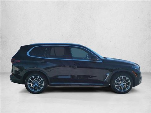 Used 2024 BMW X5 sDrive40i w/ Premium Package RWD image 4