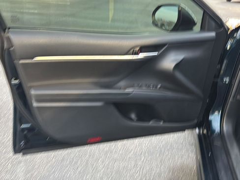 Certified 2021 Toyota Camry SE image 14