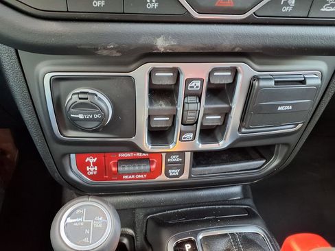 New 2026 Jeep Wrangler Unlimited Rubicon image 10